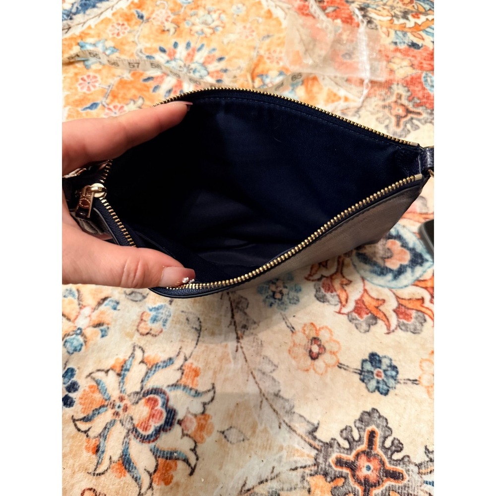 Coach Navy Blue Crossgrain Leather Wristlet Clutch Gold Hardware EUC - Picture 3 of 6